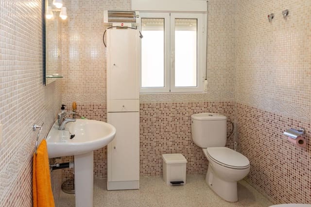 5 slaapkamer Huis te koop in Purullena met garage - € 210.000 (Ref: 9876482)