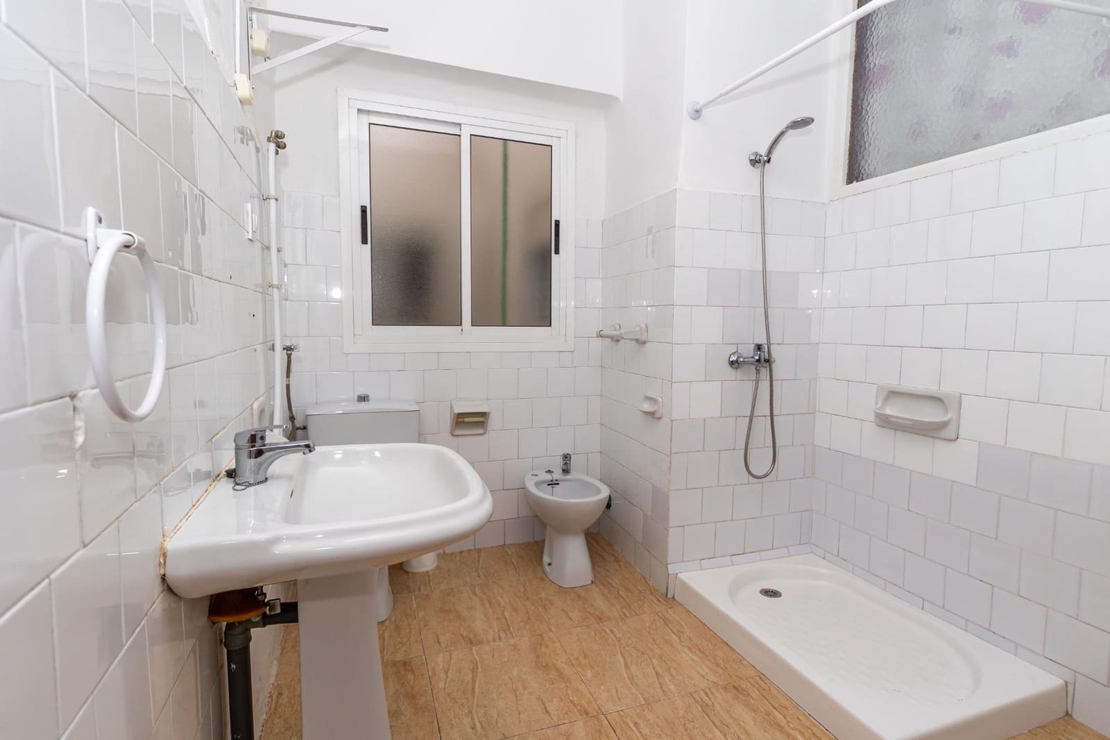 3 bedroom Flat for sale in Guadix - € 95,000 (Ref: 9966694)