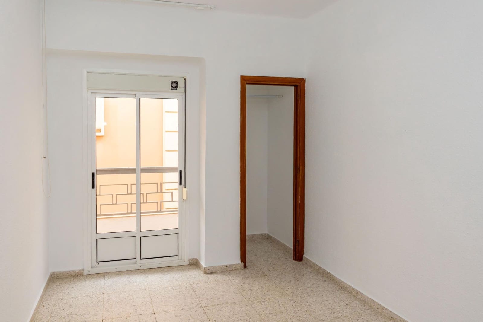3 bedroom Flat for sale in Guadix - € 95,000 (Ref: 9966694)
