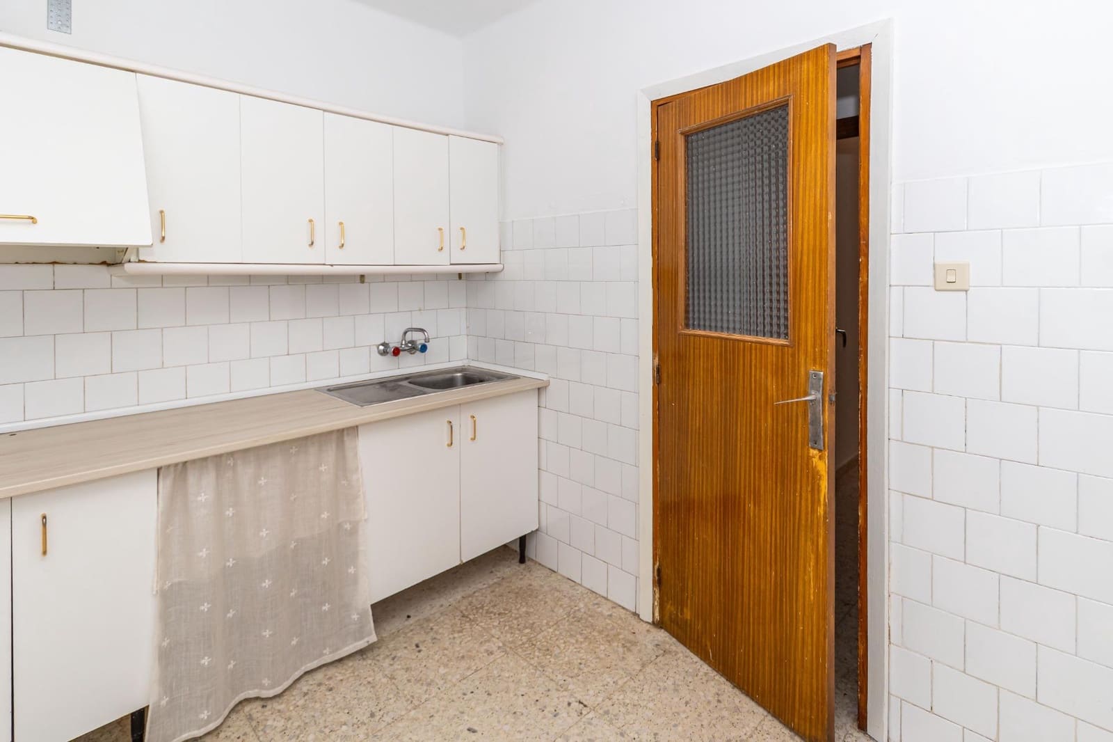 3 bedroom Flat for sale in Guadix - € 95,000 (Ref: 9966694)