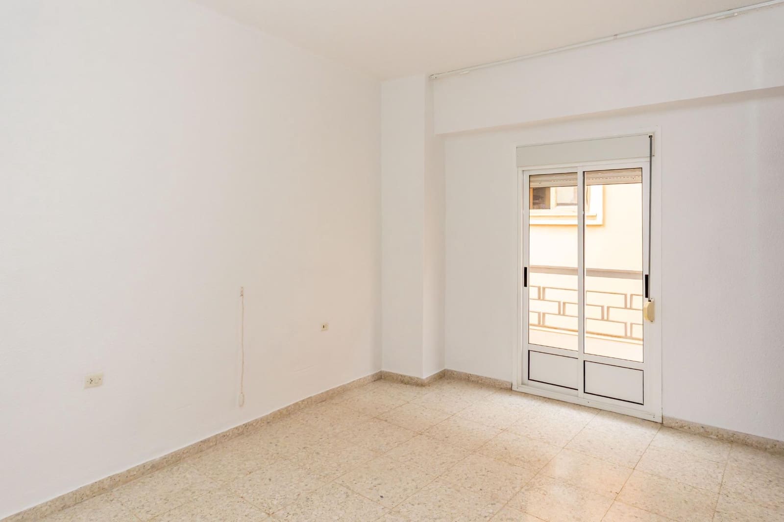 3 bedroom Flat for sale in Guadix - € 95,000 (Ref: 9966694)