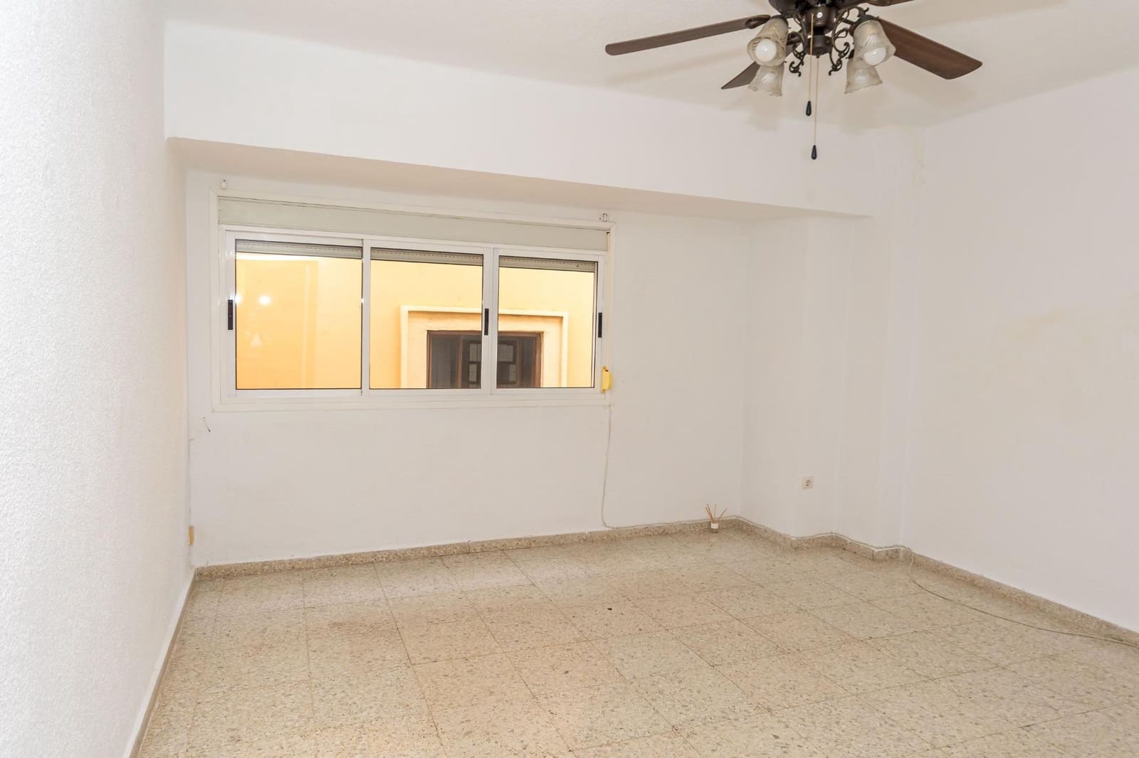 3 bedroom Flat for sale in Guadix - € 95,000 (Ref: 9966694)