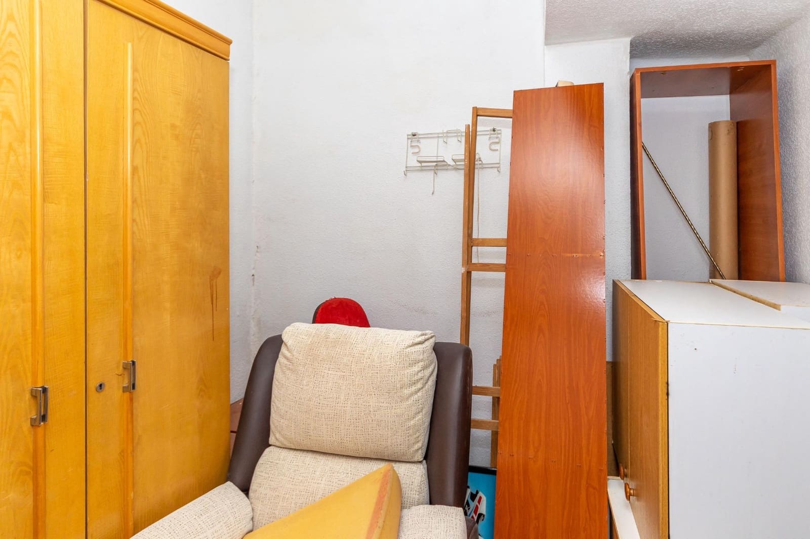 3 bedroom Flat for sale in Guadix - € 95,000 (Ref: 9966694)