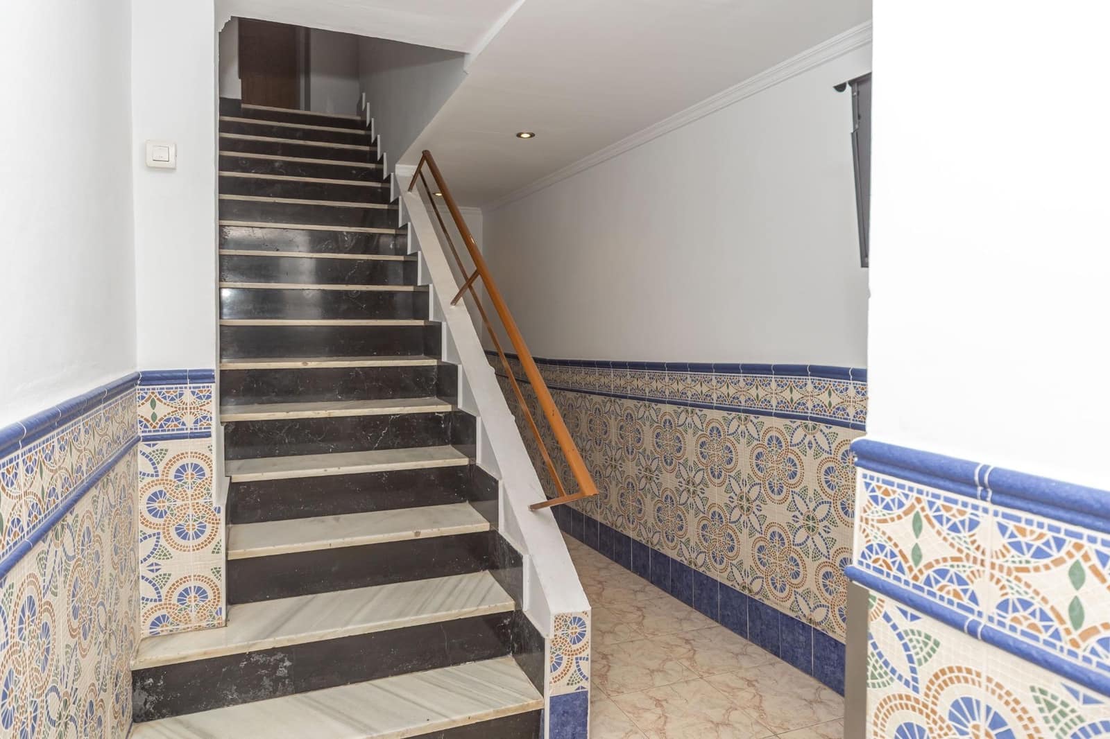 3 bedroom Flat for sale in Guadix - € 95,000 (Ref: 9966694)
