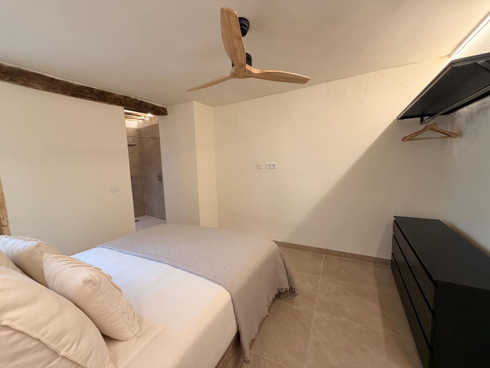 2 makuuhuone Asunto vuokrattavana paikassa Guadix - 650 € (Ref: 9973359)