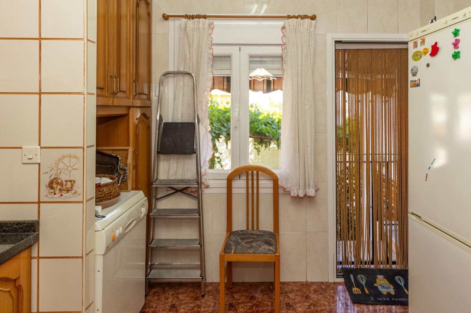 6 Zimmer Reihenhaus zu verkaufen in Guadix mit Garage - 250.000 € (Ref: 9983044)