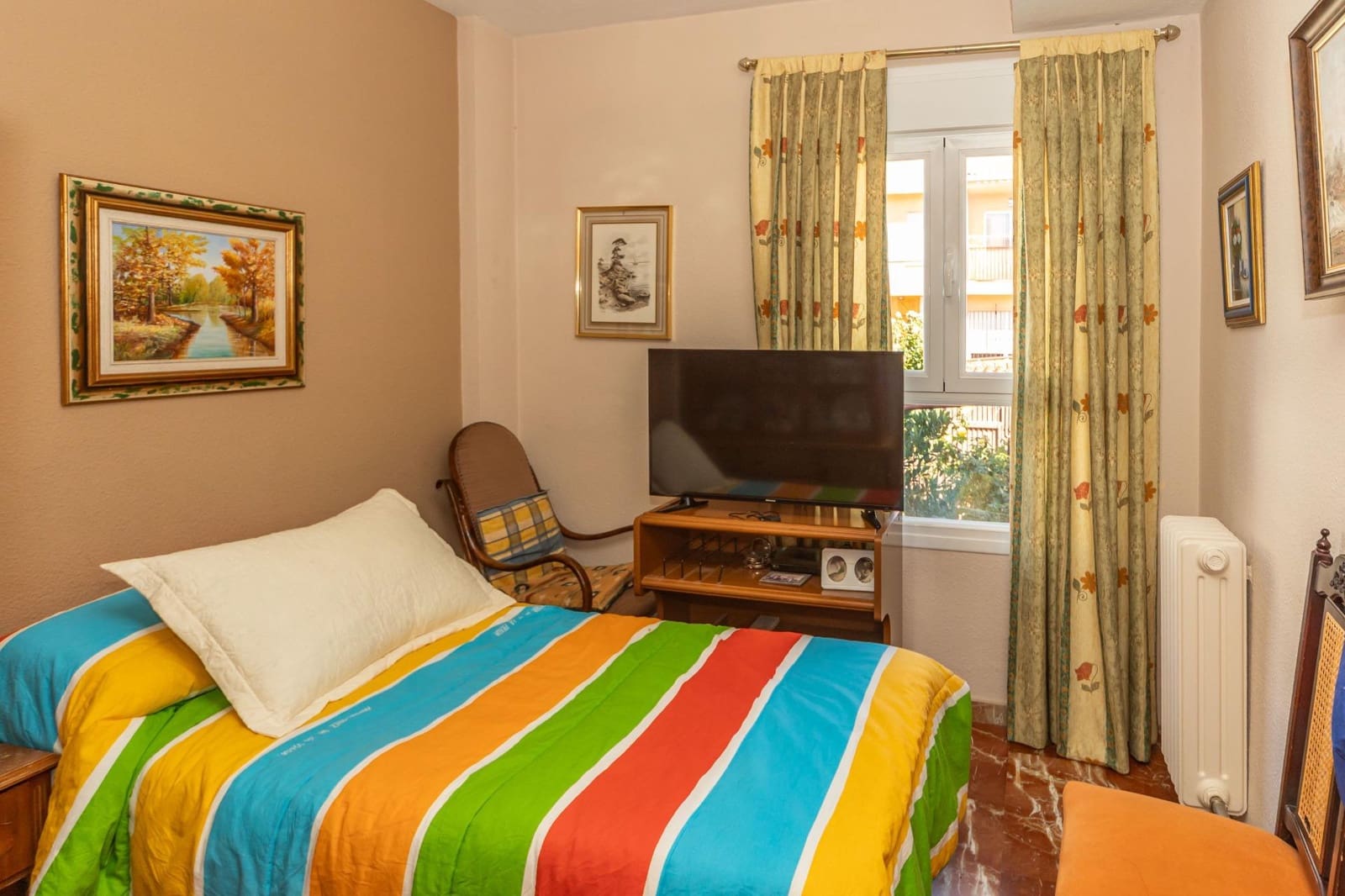 6 Zimmer Reihenhaus zu verkaufen in Guadix mit Garage - 250.000 € (Ref: 9983044)