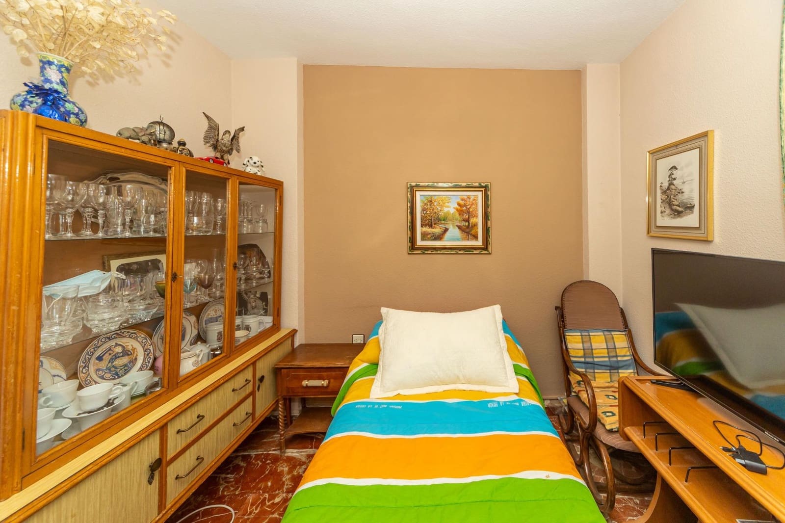 6 Zimmer Reihenhaus zu verkaufen in Guadix mit Garage - 250.000 € (Ref: 9983044)
