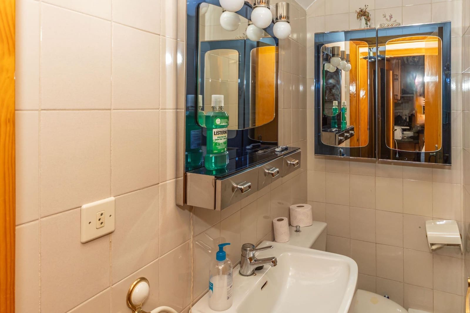 6 Zimmer Reihenhaus zu verkaufen in Guadix mit Garage - 250.000 € (Ref: 9983044)