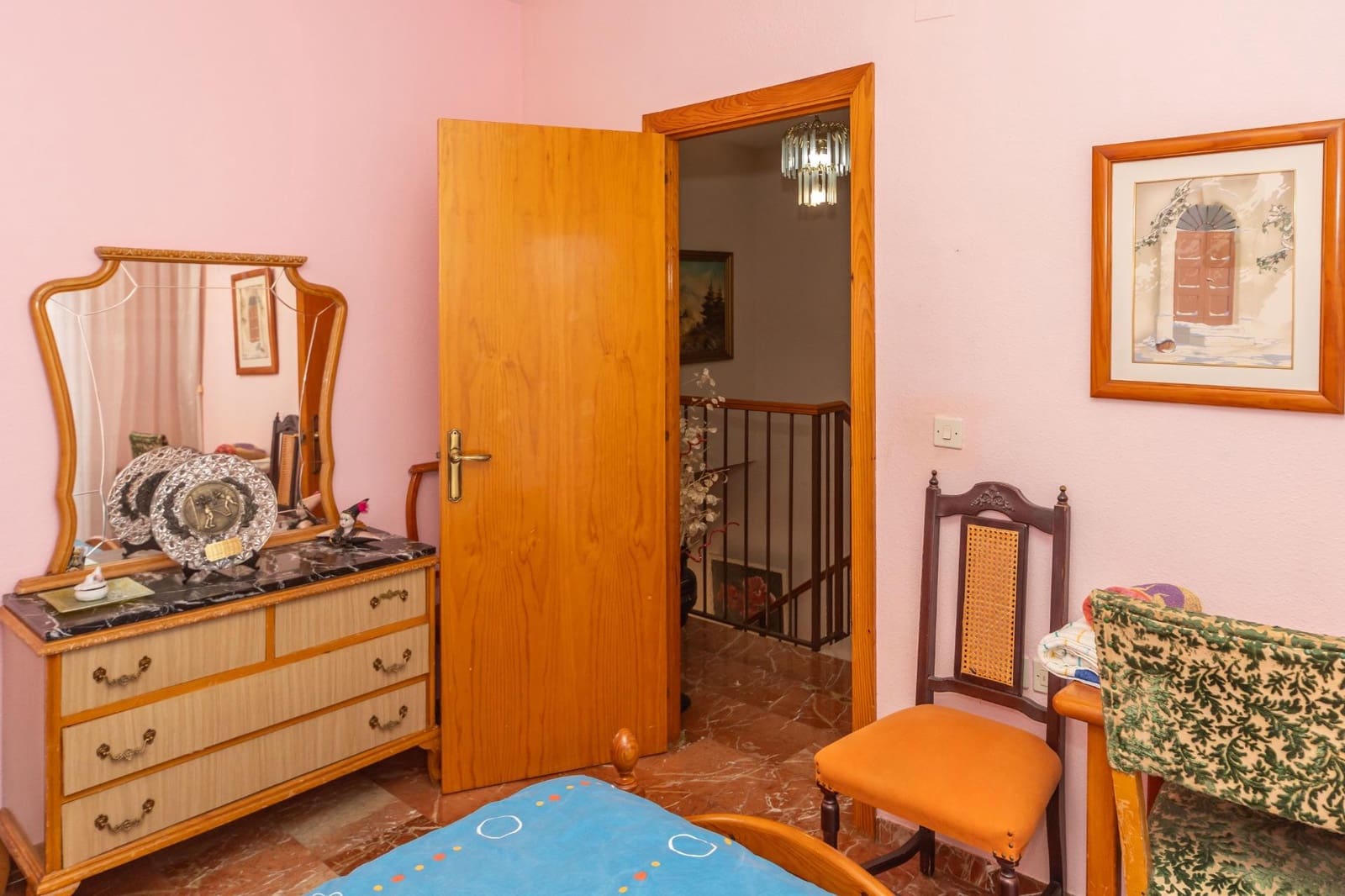 6 Zimmer Reihenhaus zu verkaufen in Guadix mit Garage - 250.000 € (Ref: 9983044)