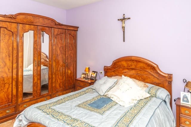 6 camera da letto Villetta a Schiera in vendita in Guadix con garage - 250.000 € (Rif: 9983044)