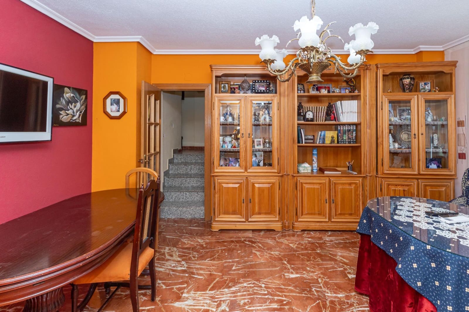 6 Zimmer Reihenhaus zu verkaufen in Guadix mit Garage - 250.000 € (Ref: 9983044)