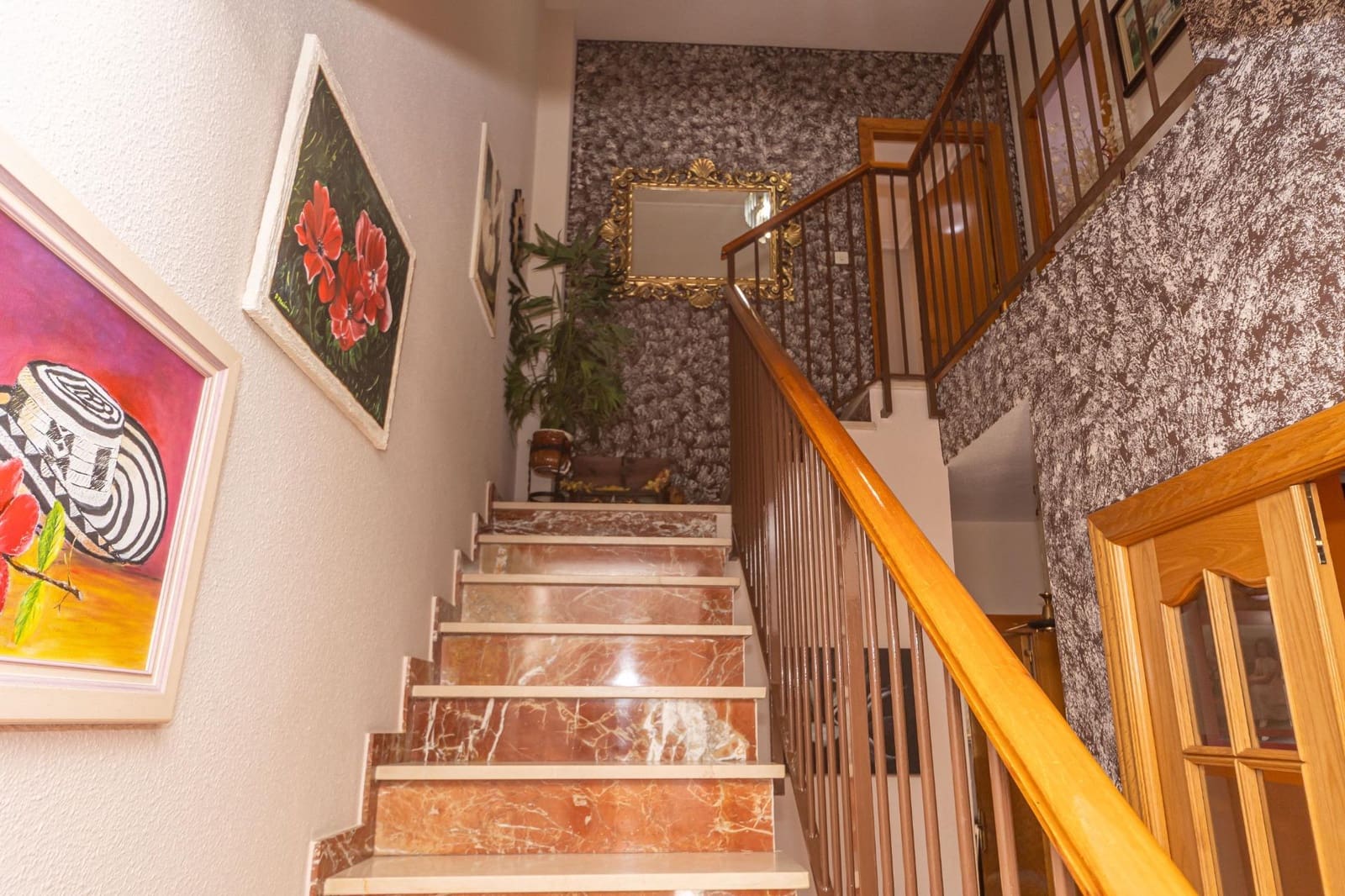 6 Zimmer Reihenhaus zu verkaufen in Guadix mit Garage - 250.000 € (Ref: 9983044)