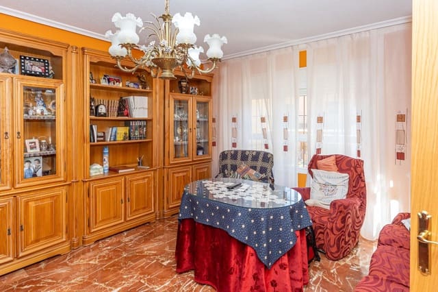 6 camera da letto Villetta a Schiera in vendita in Guadix con garage - 250.000 € (Rif: 9983044)