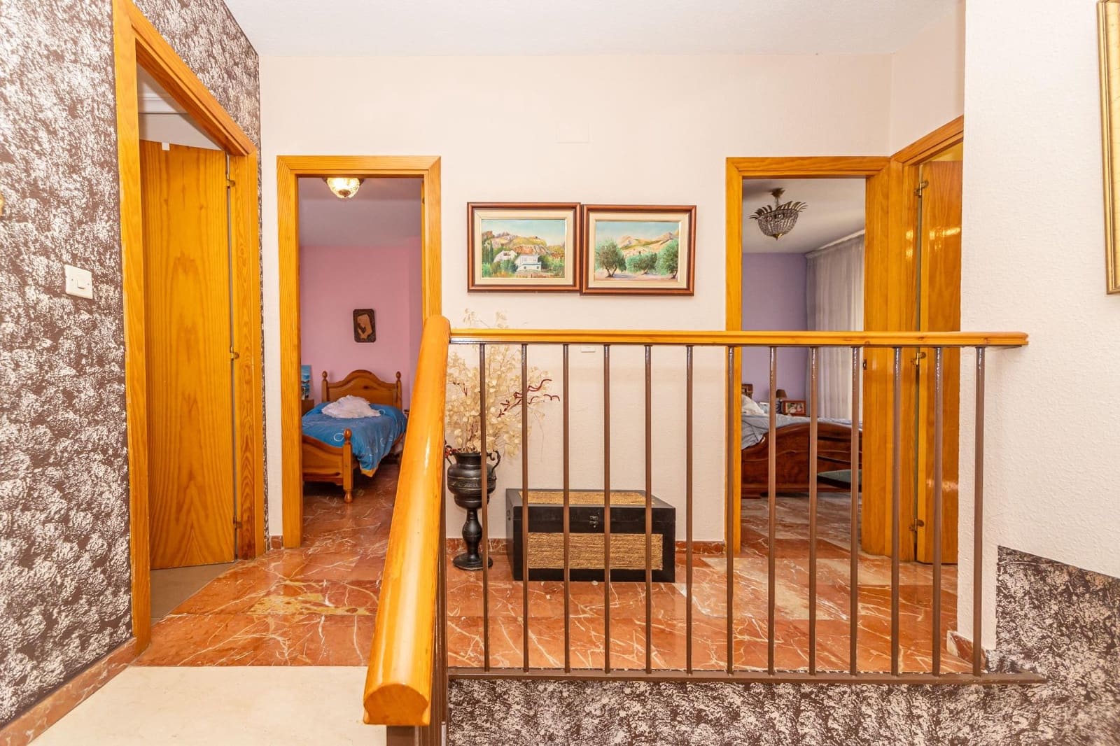 6 Zimmer Reihenhaus zu verkaufen in Guadix mit Garage - 250.000 € (Ref: 9983044)