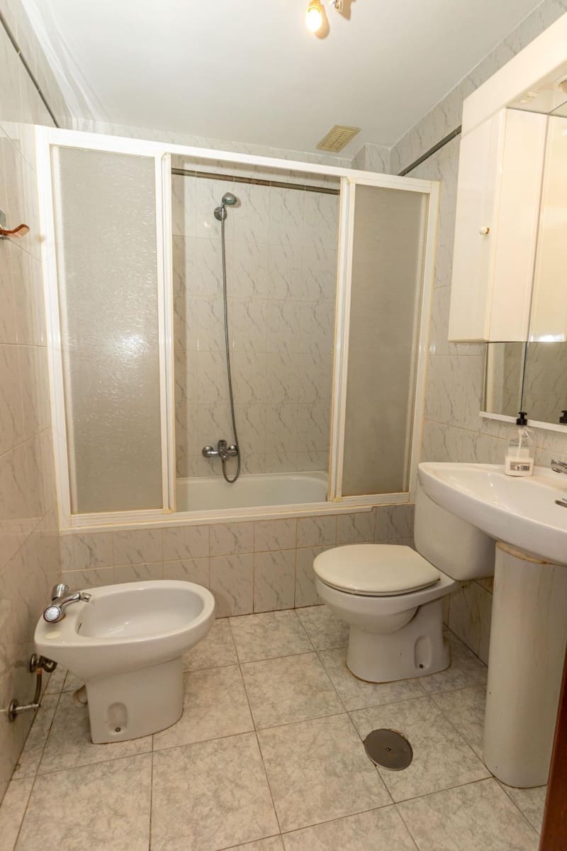 3 chambre Appartement à vendre à Benalua de Guadix - 72 000 € (Ref: 9985015)