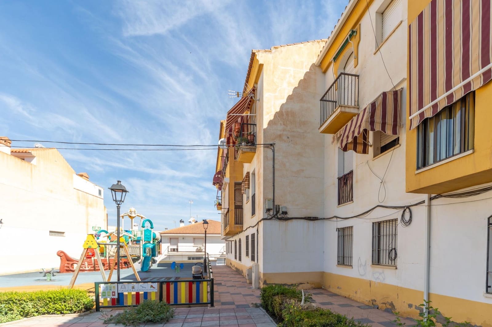 3 chambre Appartement à vendre à Benalua de Guadix - 72 000 € (Ref: 9985015)