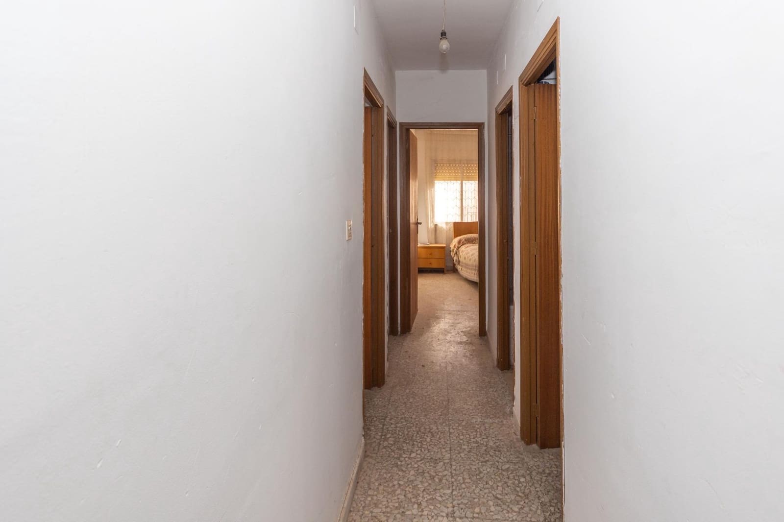 5 bedroom Terraced Villa for sale in Jerez del Marquesado with garage - € 60,000 (Ref: 9990760)