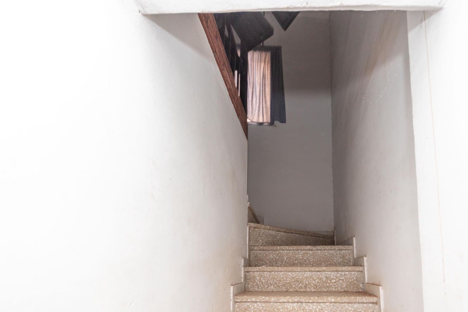 5 bedroom Terraced Villa for sale in Jerez del Marquesado with garage - € 60,000 (Ref: 9990760)