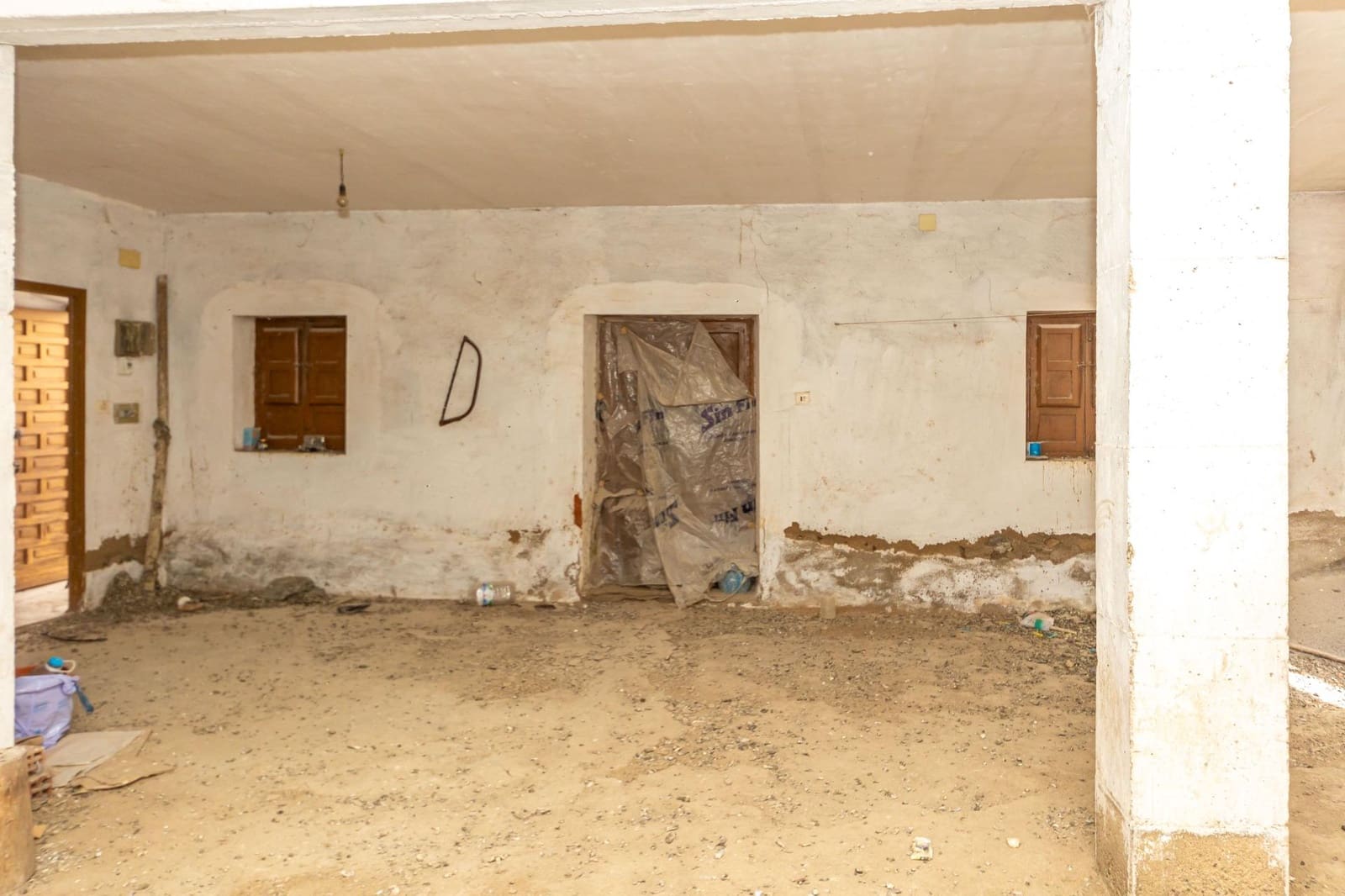 5 bedroom Terraced Villa for sale in Jerez del Marquesado with garage - € 60,000 (Ref: 9990760)