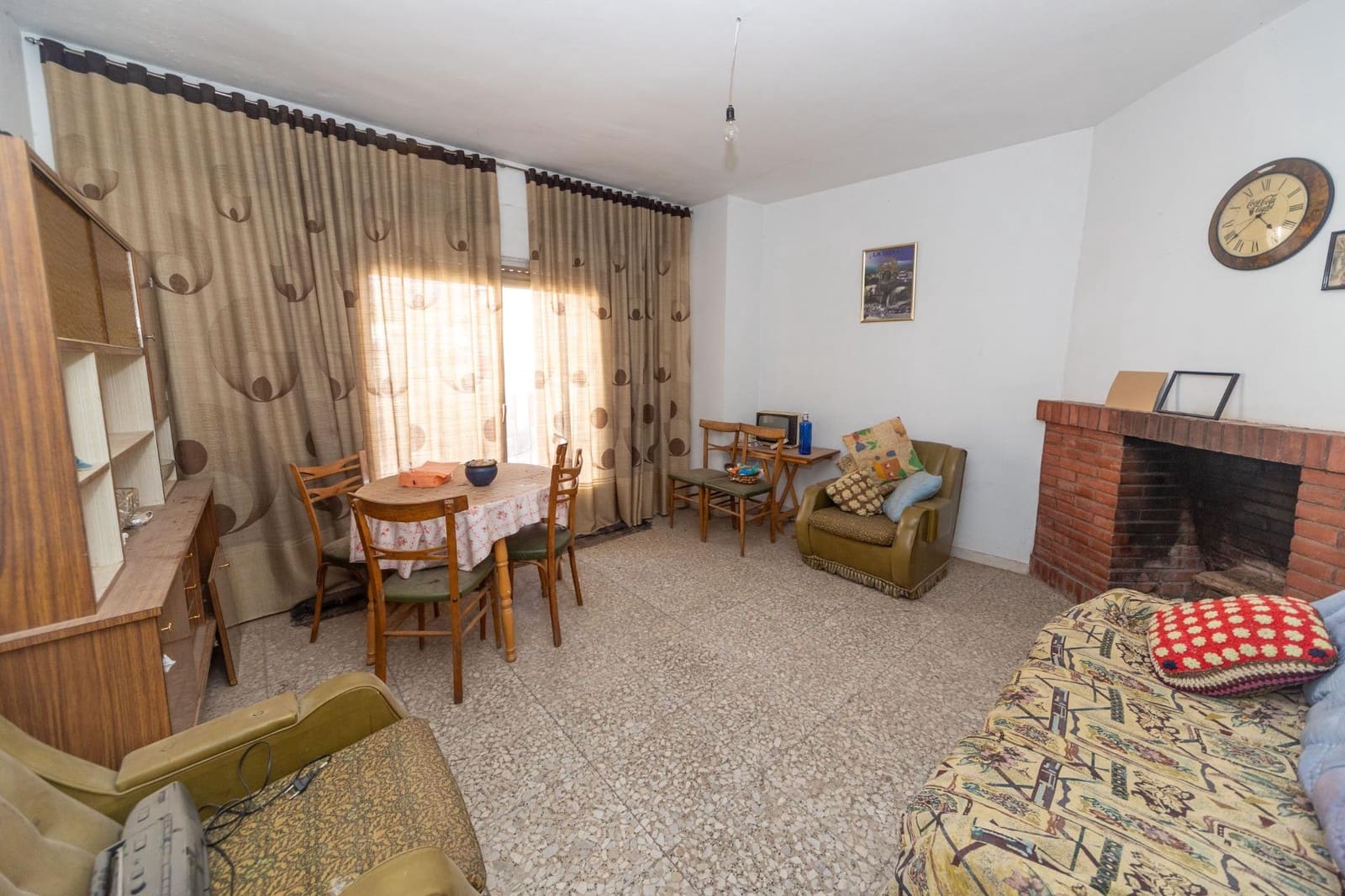 5 bedroom Terraced Villa for sale in Jerez del Marquesado with garage - € 60,000 (Ref: 9990760)