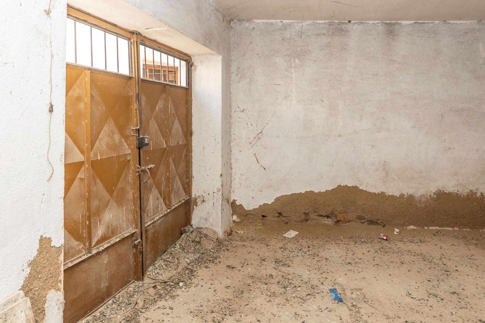 5 bedroom Terraced Villa for sale in Jerez del Marquesado with garage - € 60,000 (Ref: 9990760)