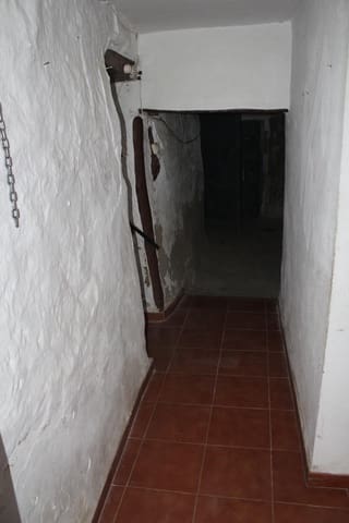 11 slaapkamer Huis te koop in Alquife - € 15.000 (Ref: 9999646)
