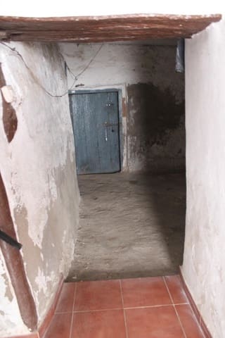 11 slaapkamer Huis te koop in Alquife - € 15.000 (Ref: 9999646)