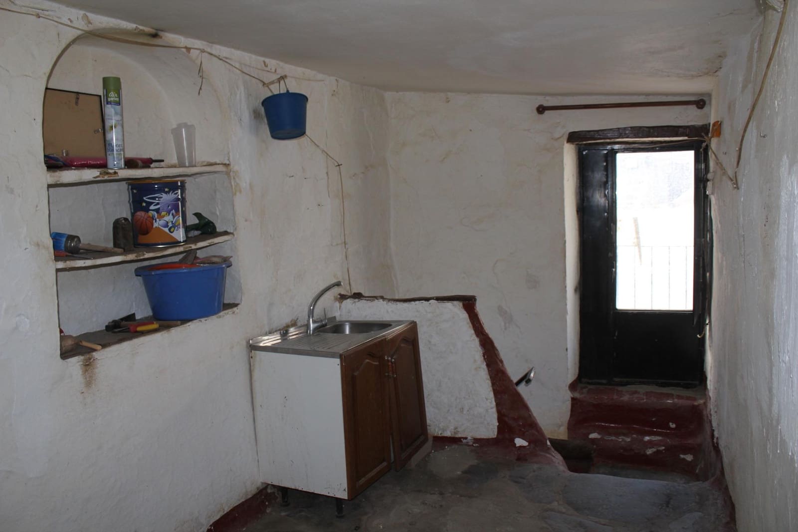 11 slaapkamer Huis te koop in Alquife - € 15.000 (Ref: 9999646)