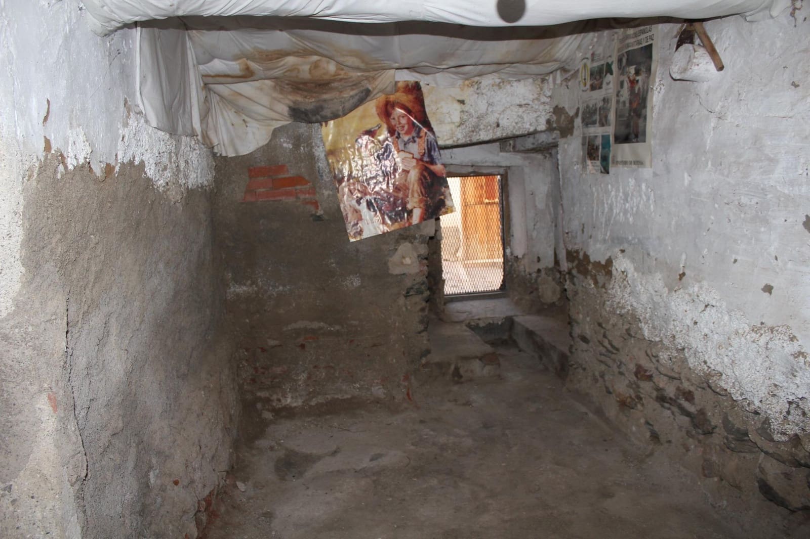 11 slaapkamer Huis te koop in Alquife - € 15.000 (Ref: 9999646)