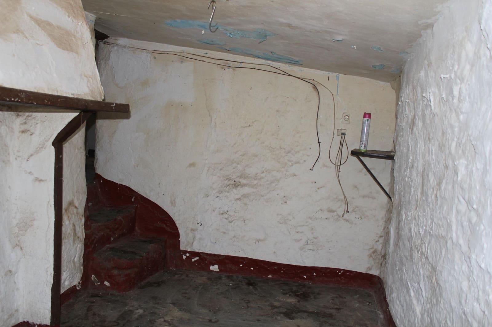 11 slaapkamer Huis te koop in Alquife - € 15.000 (Ref: 9999646)