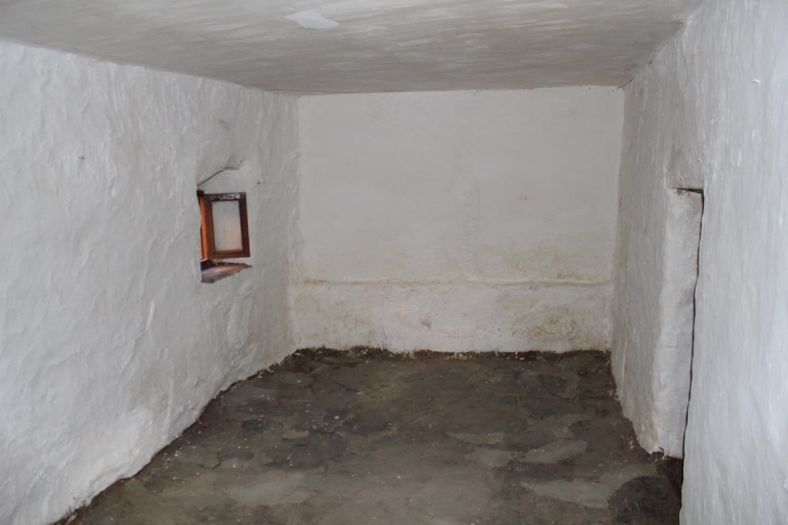 11 slaapkamer Huis te koop in Alquife - € 15.000 (Ref: 9999646)