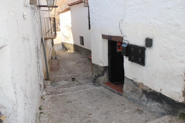 11 slaapkamer Huis te koop in Alquife - € 15.000 (Ref: 9999646)