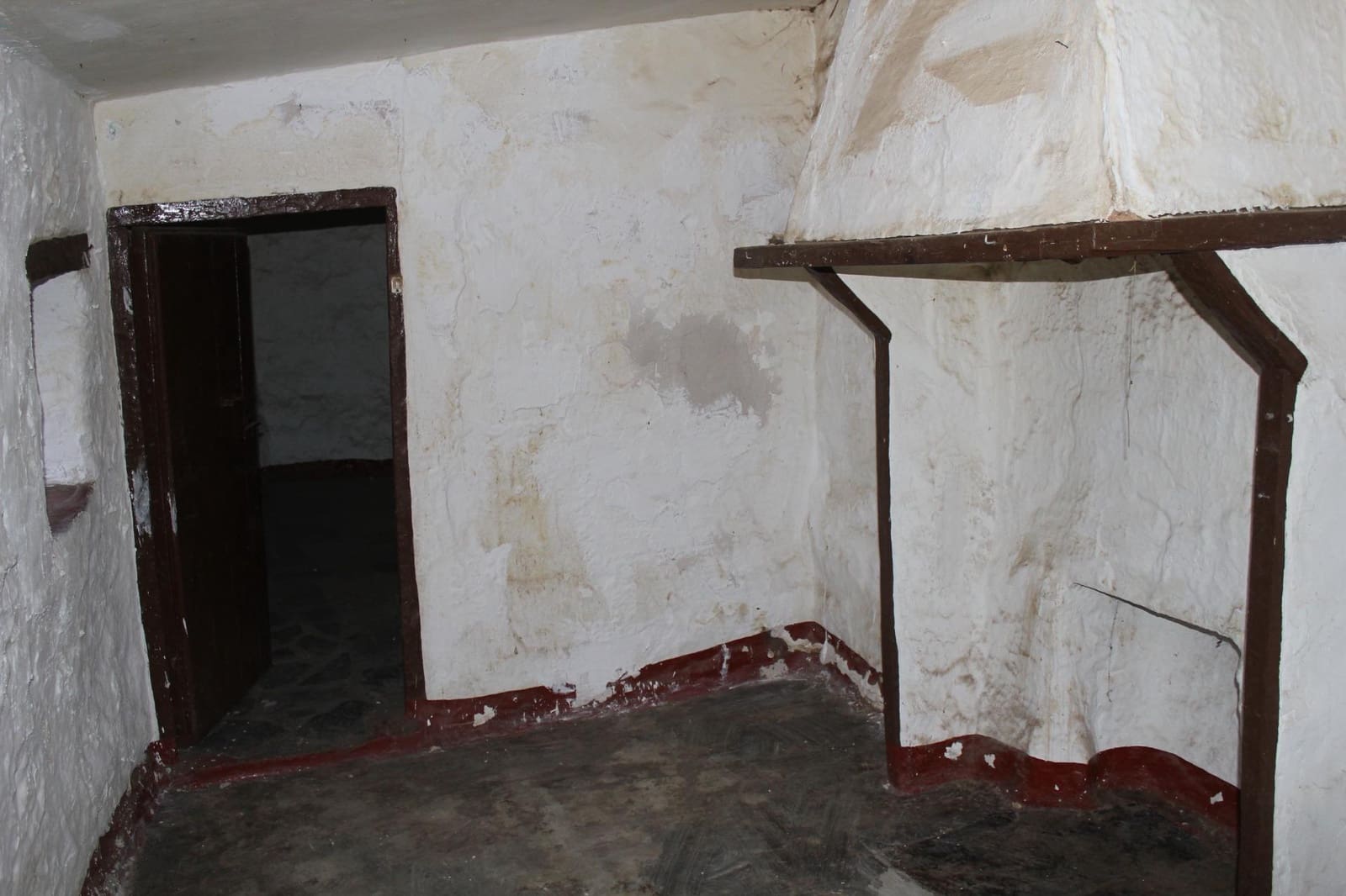 11 slaapkamer Huis te koop in Alquife - € 15.000 (Ref: 9999646)