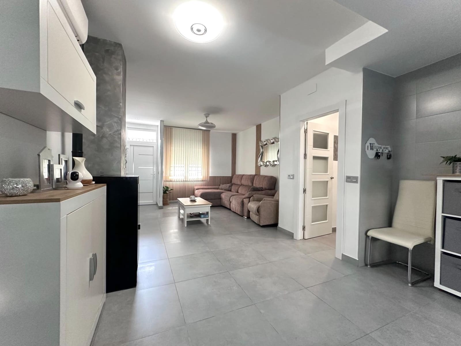 4 bedroom Villa for sale in Churriana de la Vega with pool garage - € 430,000 (Ref: 10013940)