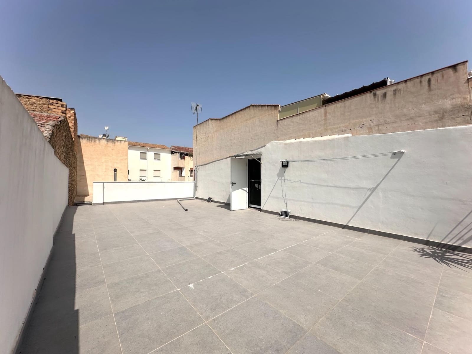 4 bedroom Villa for sale in Churriana de la Vega with pool garage - € 430,000 (Ref: 10013940)