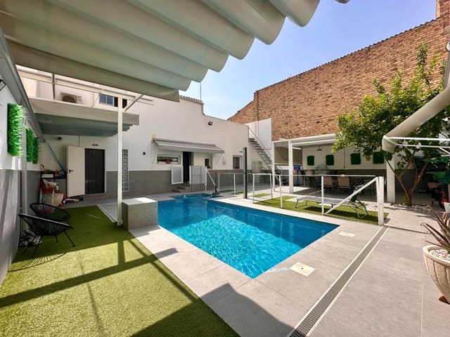 4 bedroom Villa for sale in Churriana de la Vega with pool garage - € 430,000 (Ref: 10013940)
