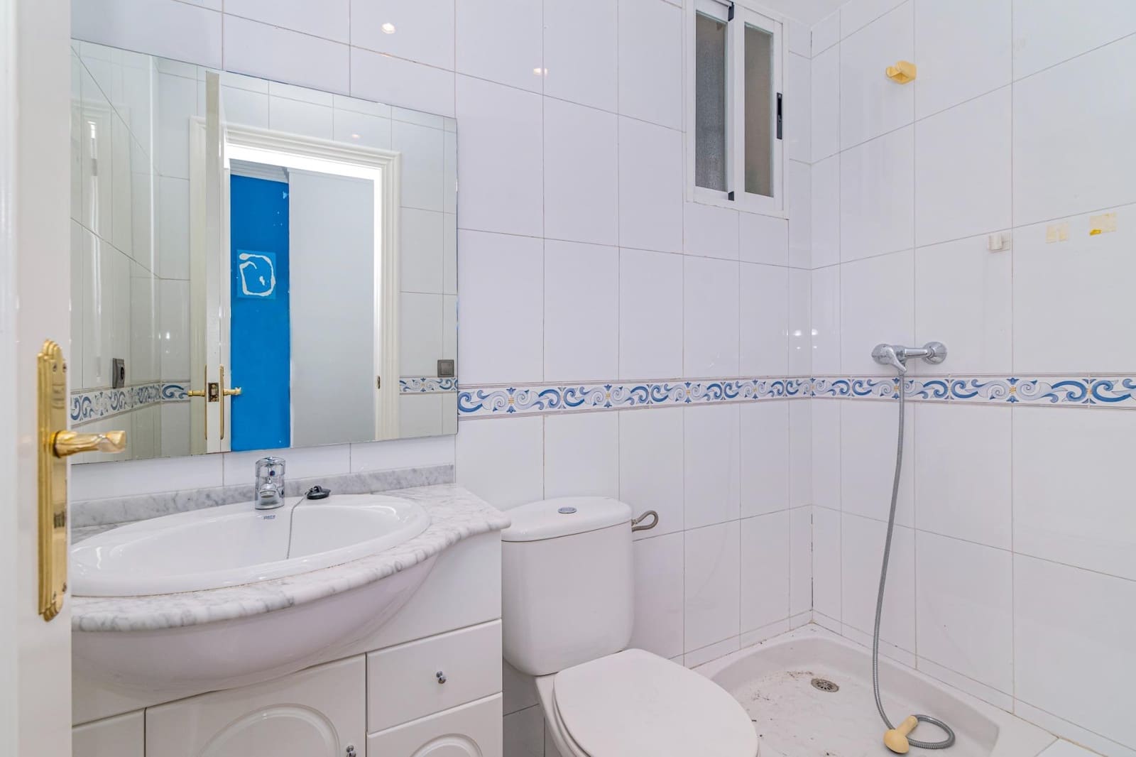 Commercial for sale in Ogijares - € 82,000 (Ref: 10013945)