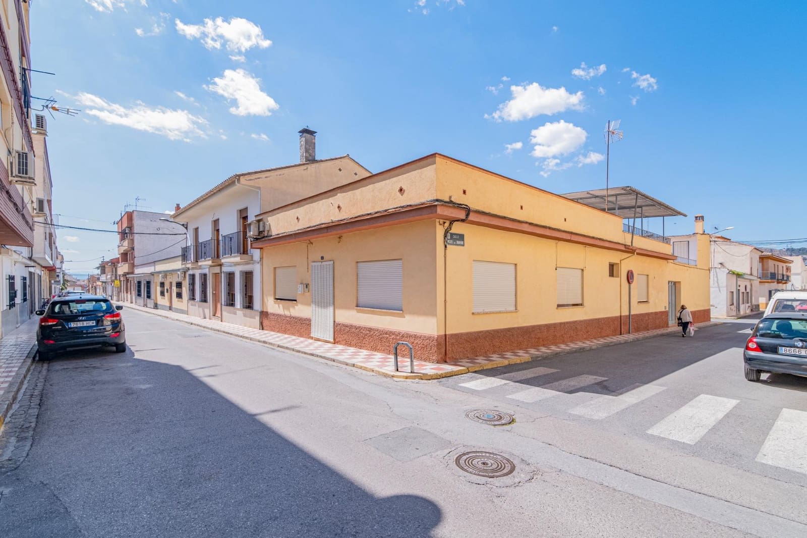 4 quarto Moradia Geminada para venda em Albolote - 290 500 € (Ref: 10013946)
