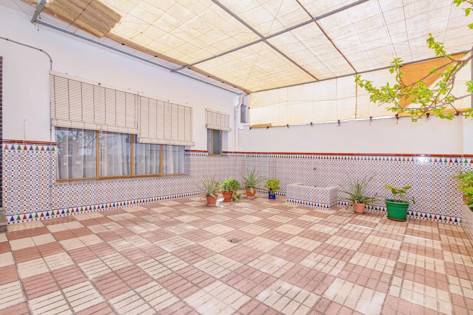 4 quarto Moradia Geminada para venda em Albolote - 290 500 € (Ref: 10013946)