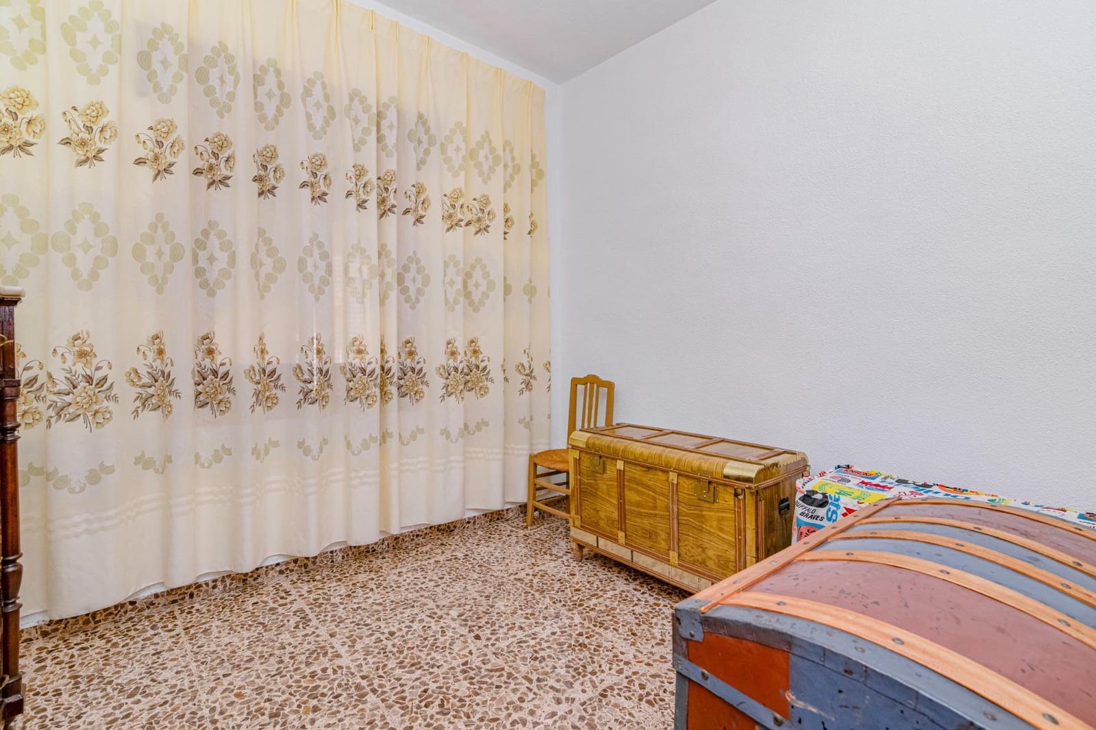 4 quarto Moradia Geminada para venda em Albolote - 290 500 € (Ref: 10013946)