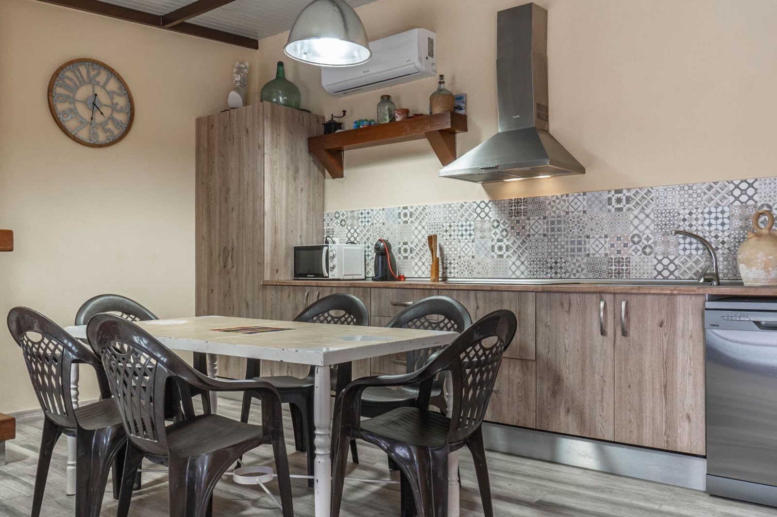 Finca/Country House for sale in Huetor Vega with pool garage - € 230,000 (Ref: 10013947)
