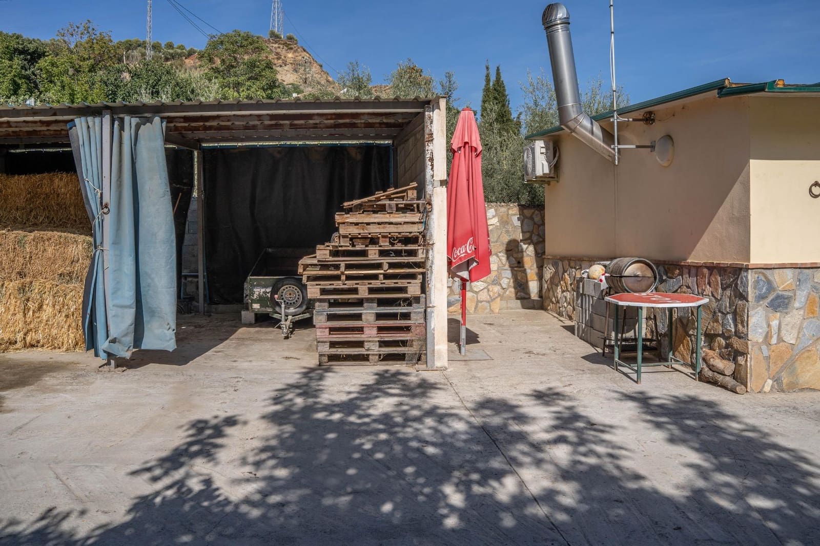 Finca/Country House for sale in Huetor Vega with pool garage - € 230,000 (Ref: 10013947)