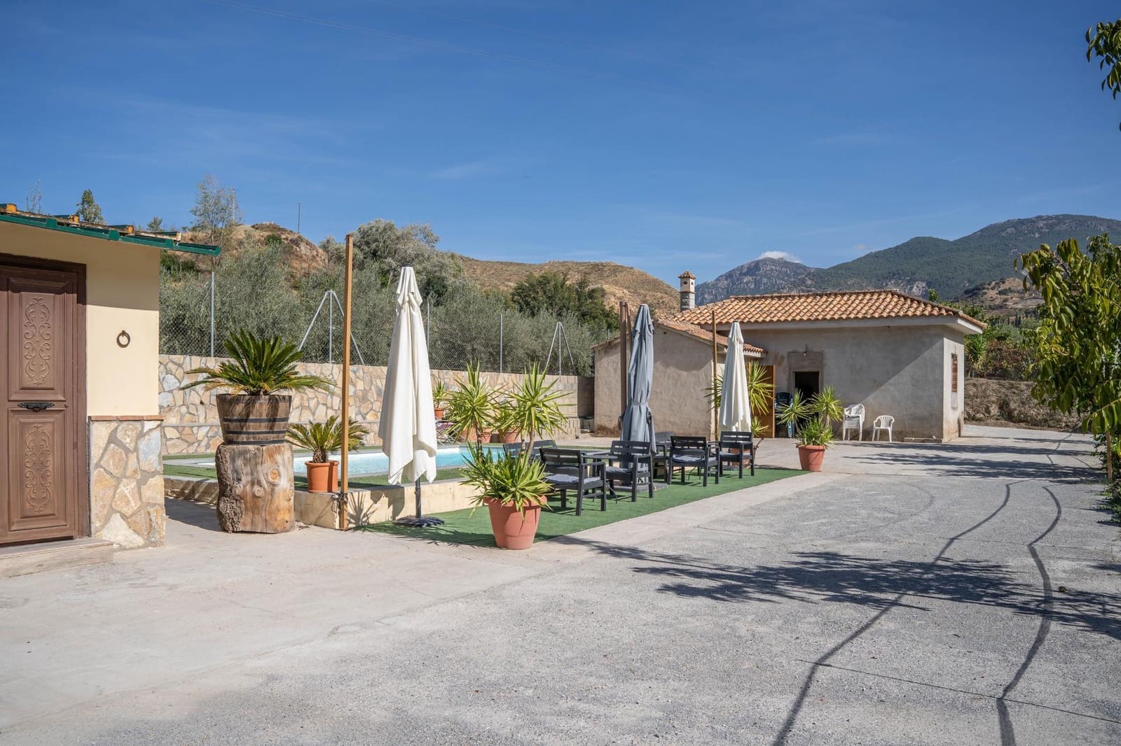 Finca/Country House for sale in Huetor Vega with pool garage - € 230,000 (Ref: 10013947)