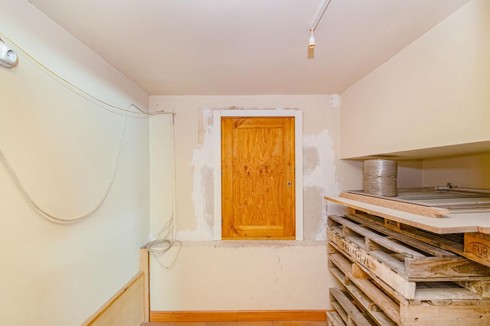 Gewerbe zu verkaufen in Cenes de la Vega - 234.000 € (Ref: 10013950)