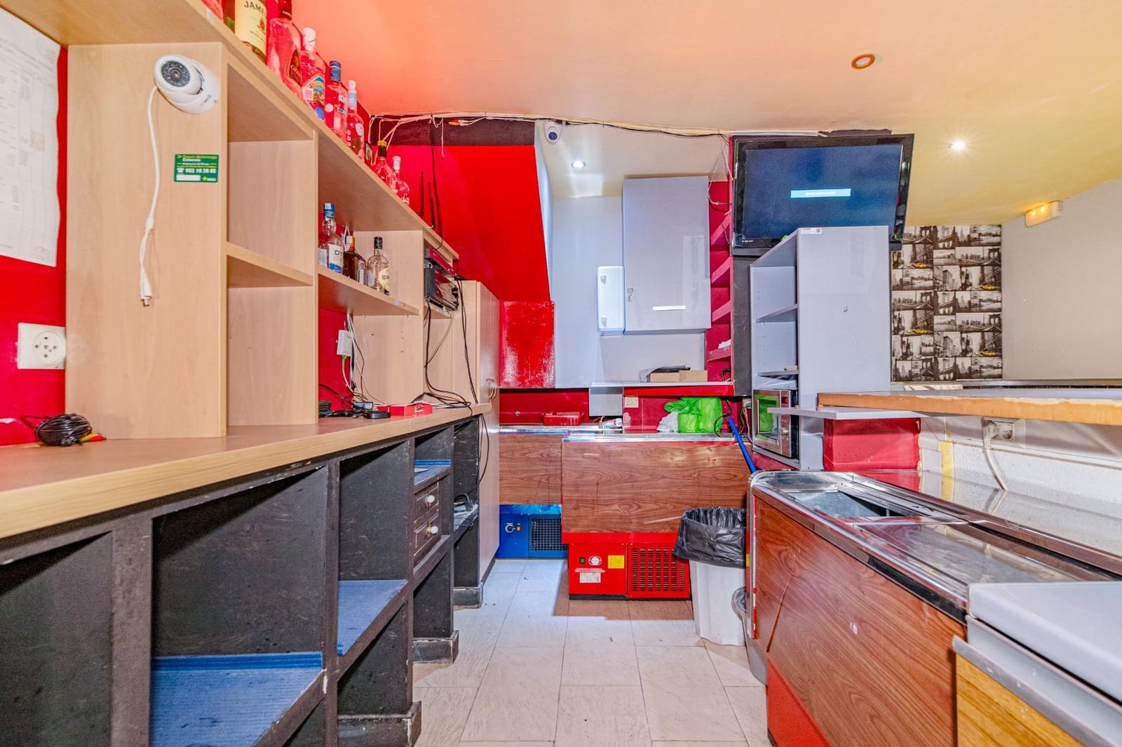 Gewerbe zu verkaufen in Cenes de la Vega - 234.000 € (Ref: 10013950)