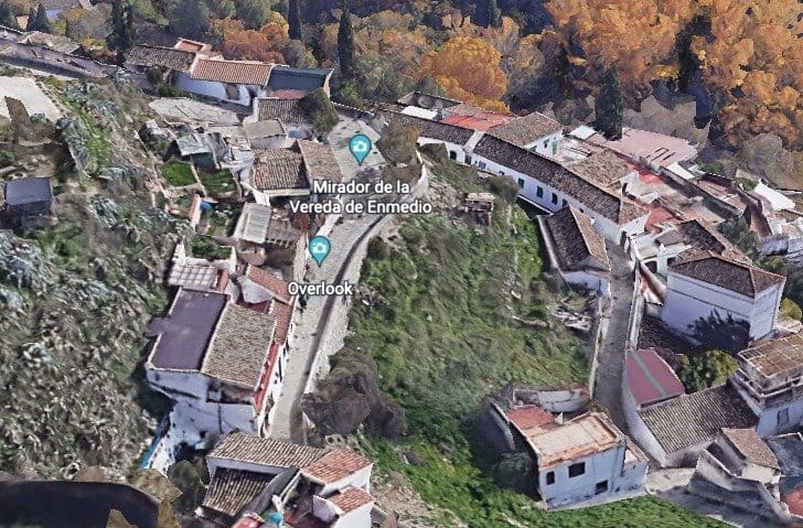Building Plot for sale in Granada city - € 375,000 (Ref: 10013952)