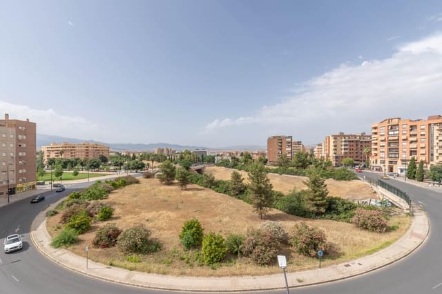 3 Zimmer Wohnung zu verkaufen in Granada Stadt mit Garage - 369.900 € (Ref: 10013953)