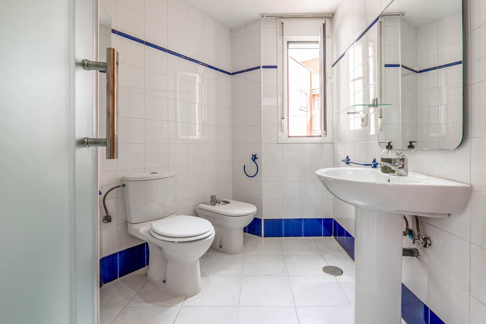3 Zimmer Wohnung zu verkaufen in Granada Stadt mit Garage - 369.900 € (Ref: 10013953)