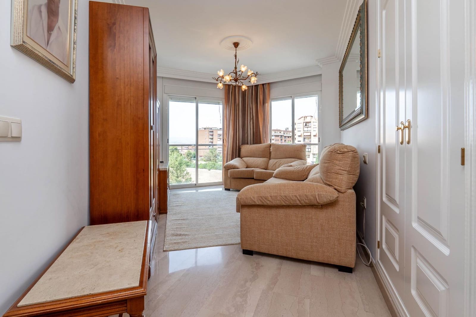 3 Zimmer Wohnung zu verkaufen in Granada Stadt mit Garage - 369.900 € (Ref: 10013953)